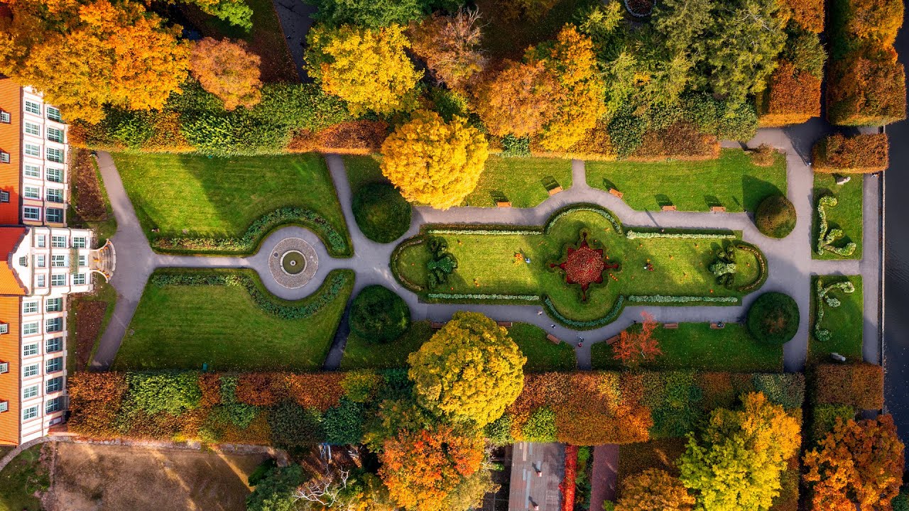 Jesienny Gdańsk z drona 4K / Autumnal Gdansk from drone, Poland