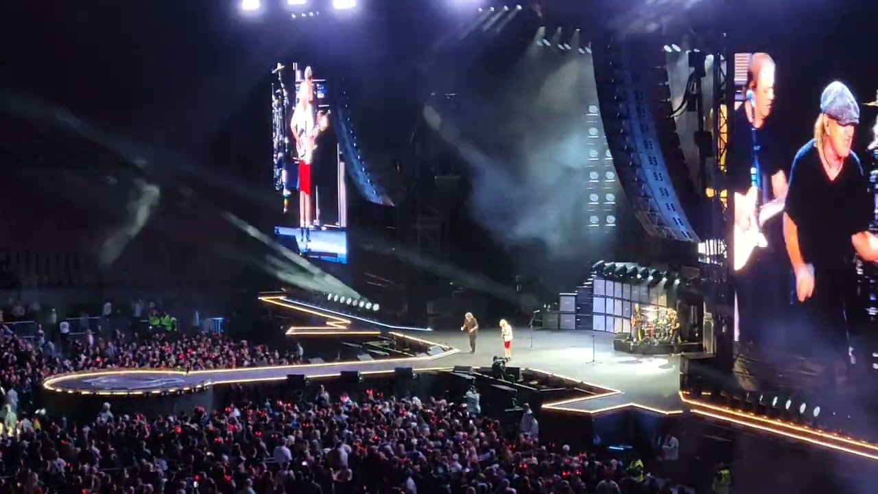 AC/DC performance highlights from Rose Bowl 4/18/2025