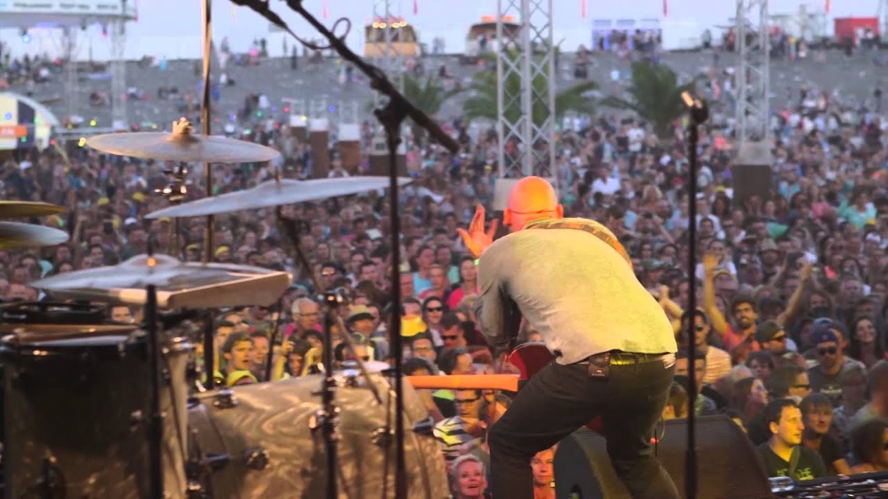Typhoon - Zandloper (Live op Concert at SEA 2015)