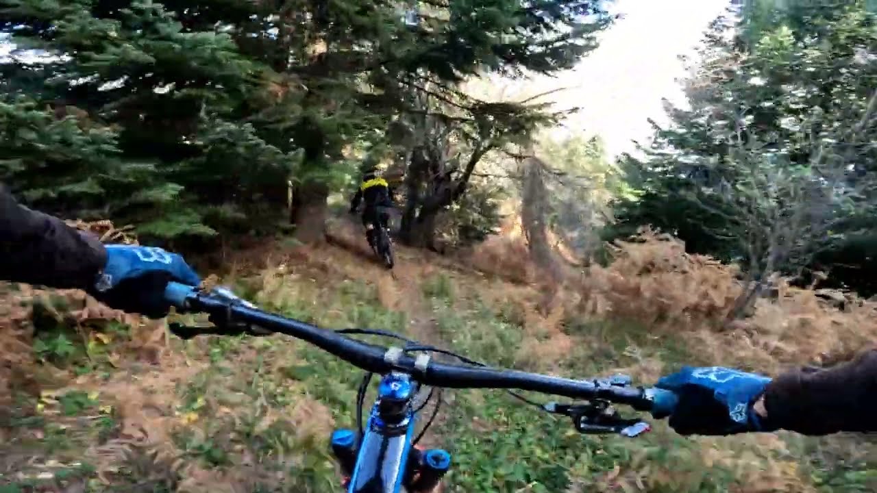 Agrafa lake Plastira Pezoula trail - 4.5km 600m descent followcam Gabirel Ezcurra