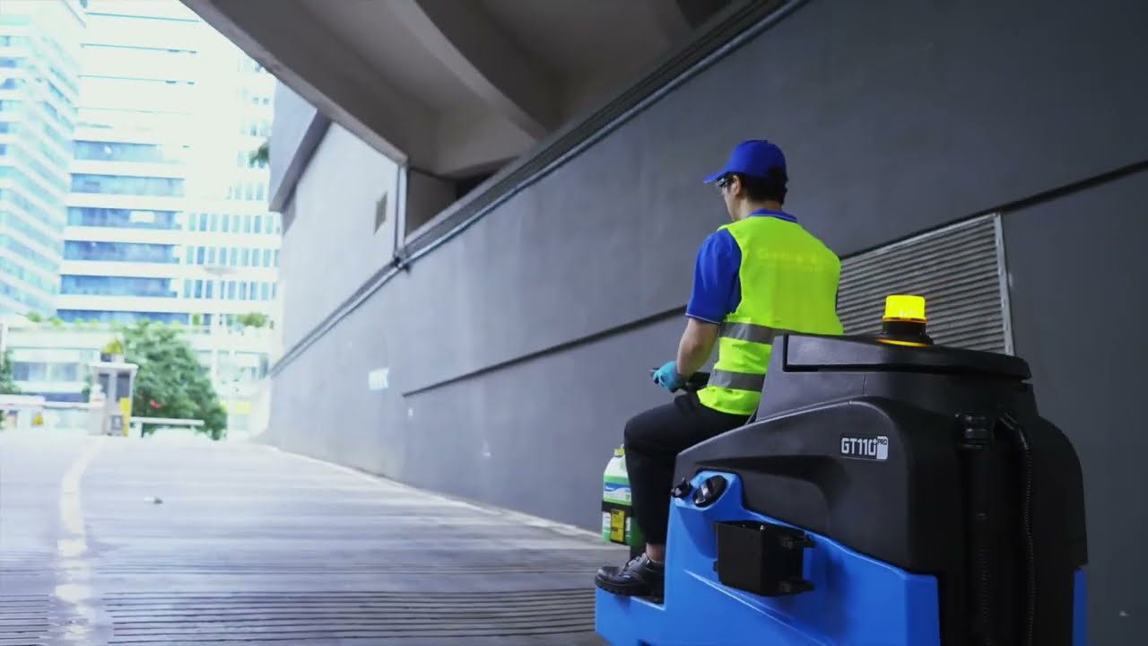 Gadlee GT110+ Pro Ride-On Scrubber Dryer
