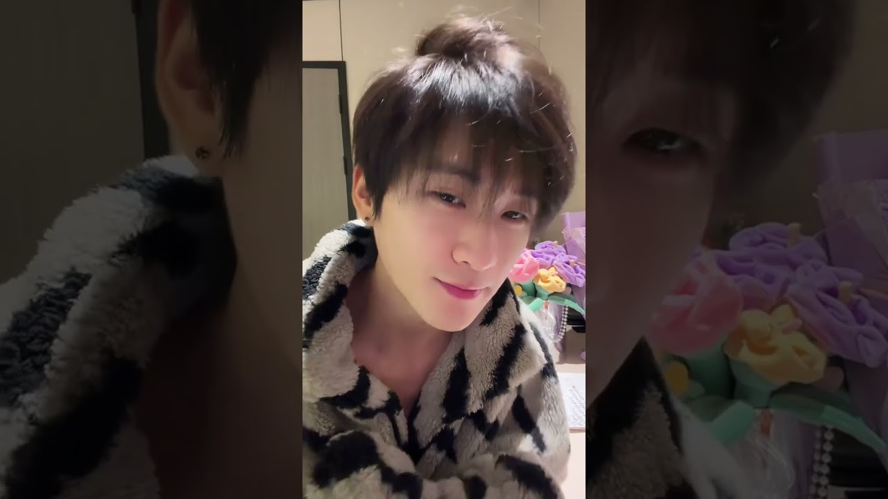 25/12/2 (ไลฟ์1)อยู่บ้านกินข้าว#王奕珺 #王奕珺wangyijunหวังอี้จวิ้น #wangyijun1997 #probiotic_th💜🦠 