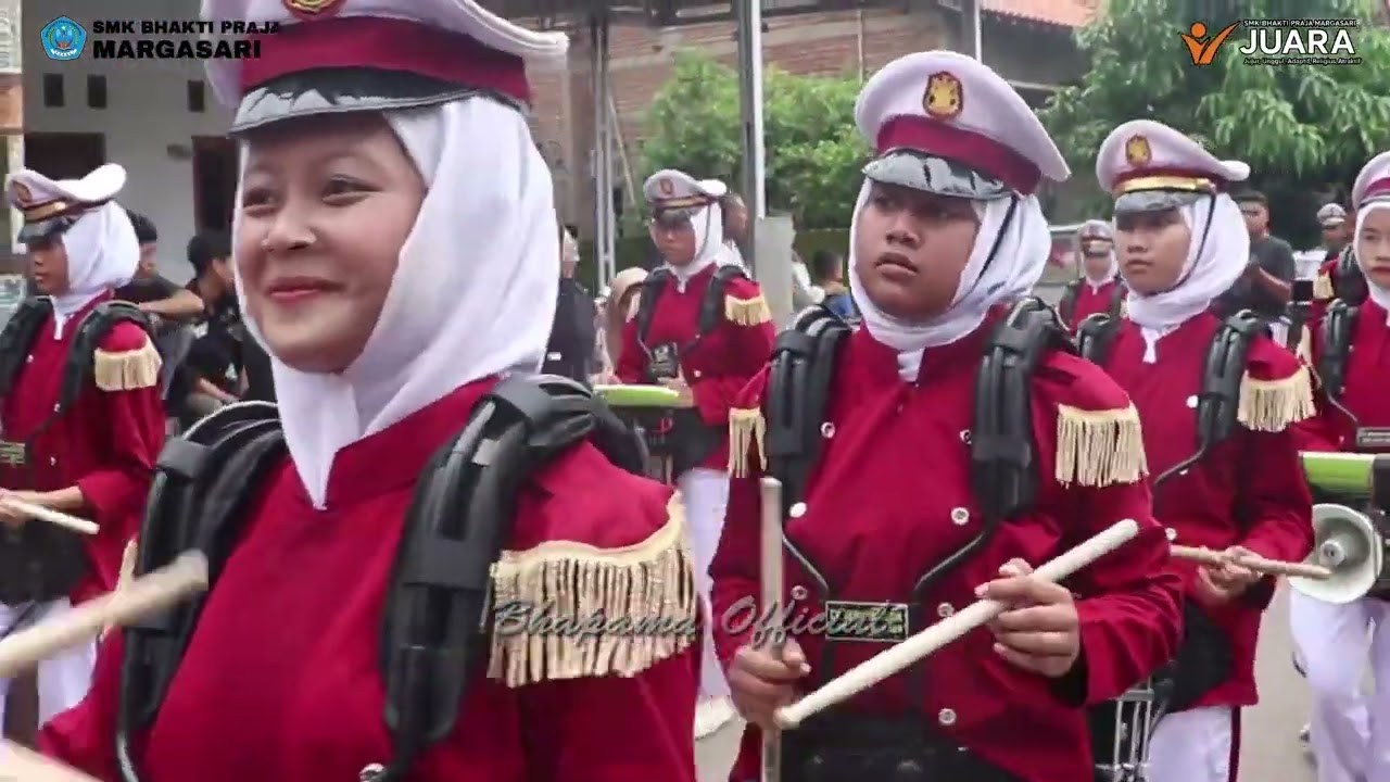 Istimewa...!!!! Group Calung & Gita Swara Marching Band SMK Bhapama Mengguncang Desa Jembayat.