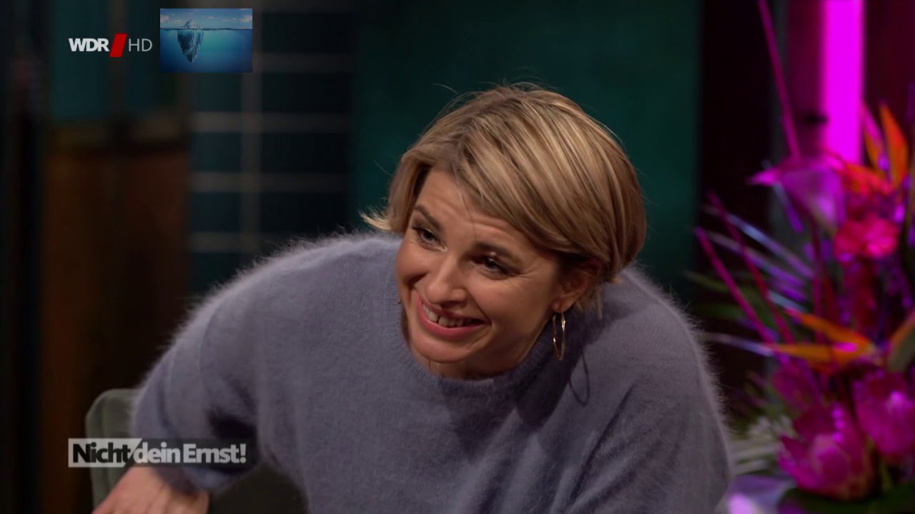 Sabine Heinrich ( Kunstlederhose / Faux Leather Pants ) 09.02.2020 I HD