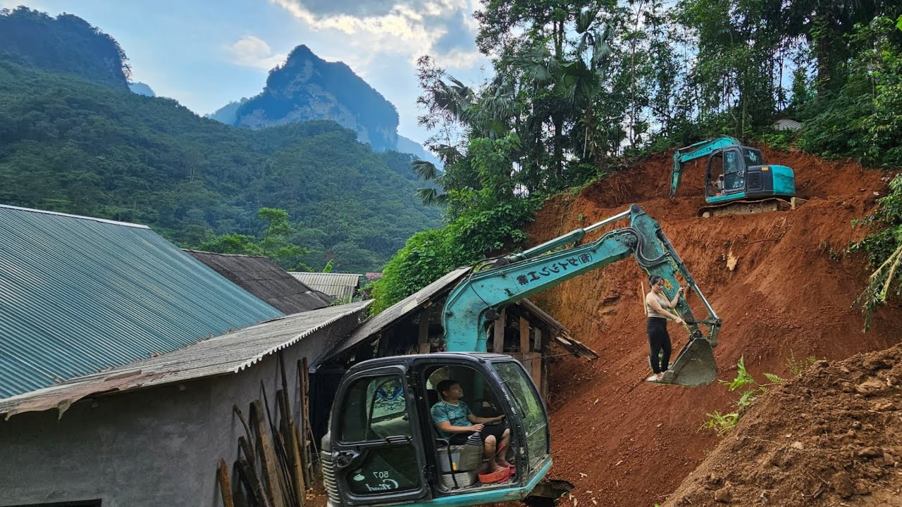excavator I'm going to build a road,Peach Xia Double fruit landslide into the farmer's house.