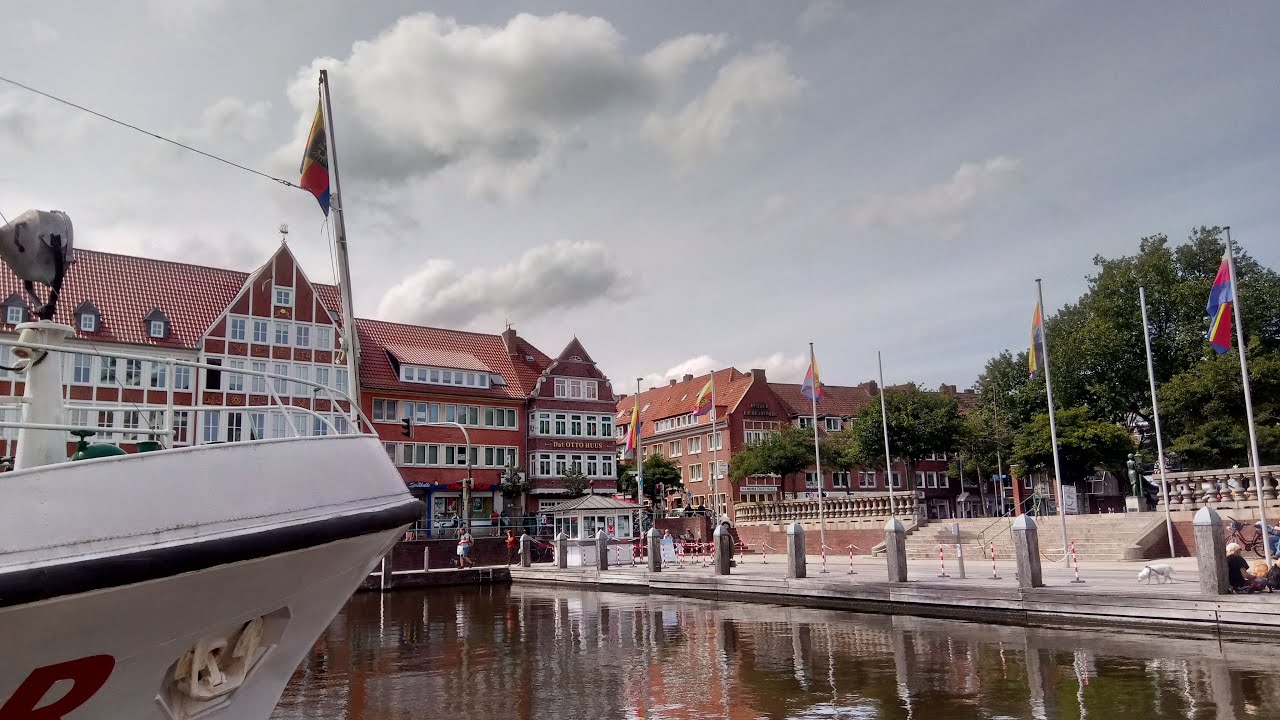 Emden Ein Spaziergang um den Binnenhafen