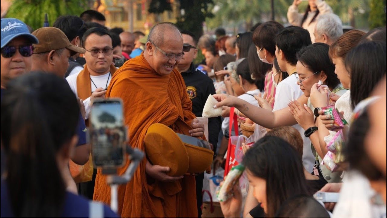 บิณฑบาตวันมาฆบูชา 03/03/2569 #หลวงตาสินทรัพย์ #พระสิ้นคิด 