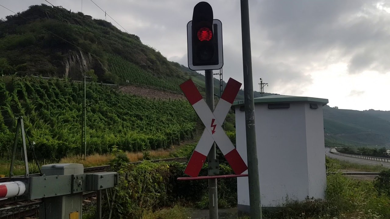 Bahnübergang Boppard, Peternacher Weg // Railroad Crossing // Spoorwegovergang