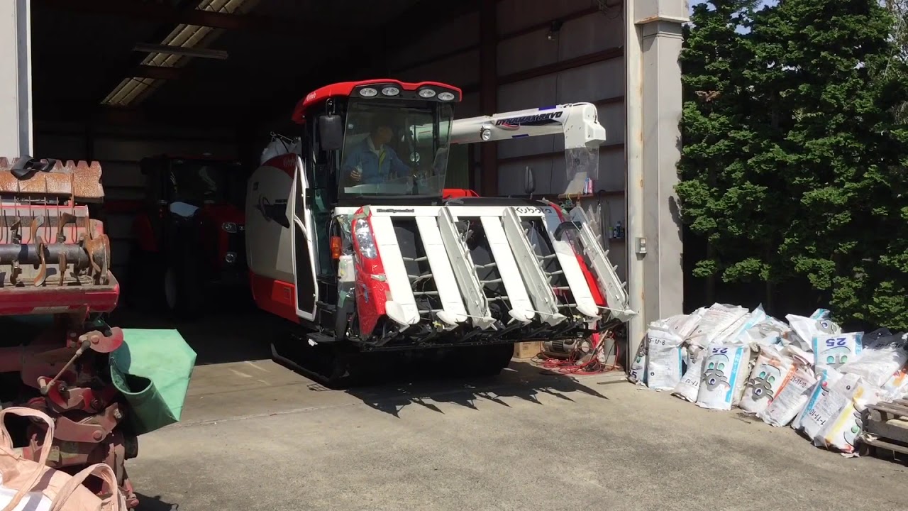 稲刈り クボタ コンバイン2台【ER6120 新車】