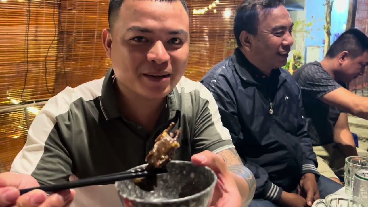 Quán hương quê quá đẹp . Lần đầu tiên ra quán ???
