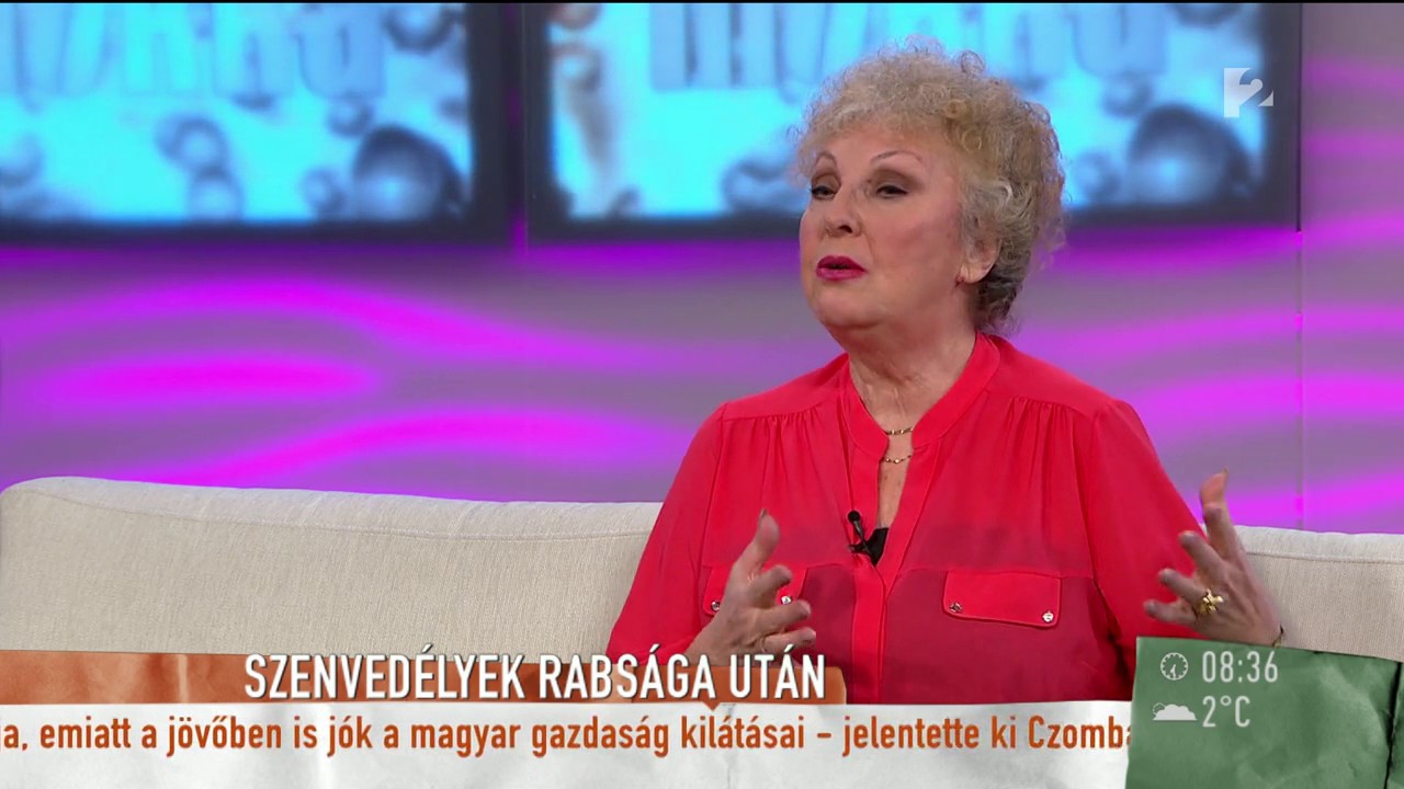 Fodor Zsókát álmában kísérti a dohányzás - tv2.hu/mokka