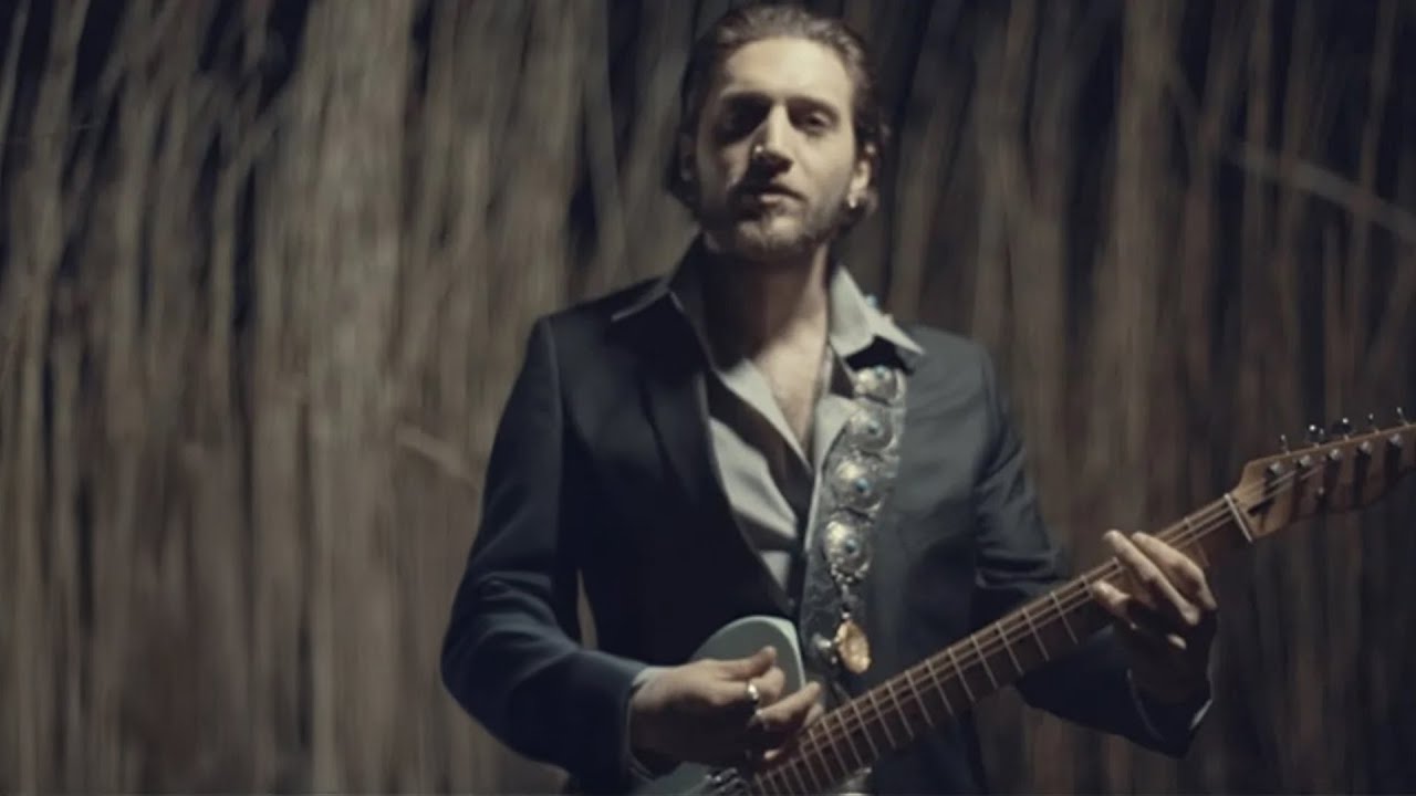 Ufuk Beydemir - Ay Tenli Kadın (Official Video Clip)