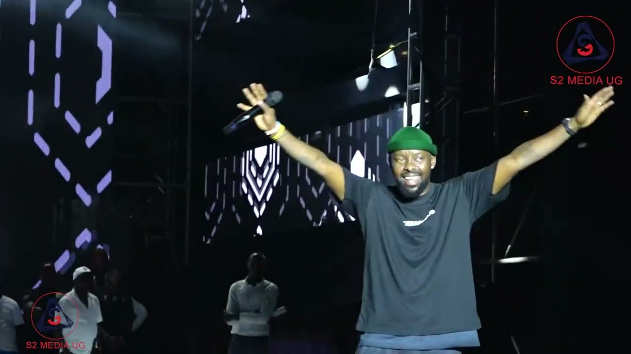 ONO MUKA!! Laba Kenzo Kyakoze Elugogo Mu Anavandimwe Concert