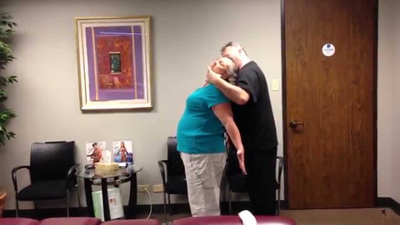 Your Houston Chiropractor Dr Gregory JohnsonTreats Patient With Cramps In Feet & Toes