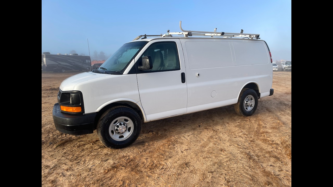 2015 Chevrolet Express 2500 4 Door Cargo Van (174,598 Miles)