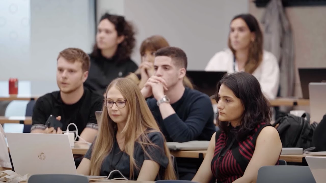 Master in Strategic Marketing & Communication | In-depth with the Academic Director