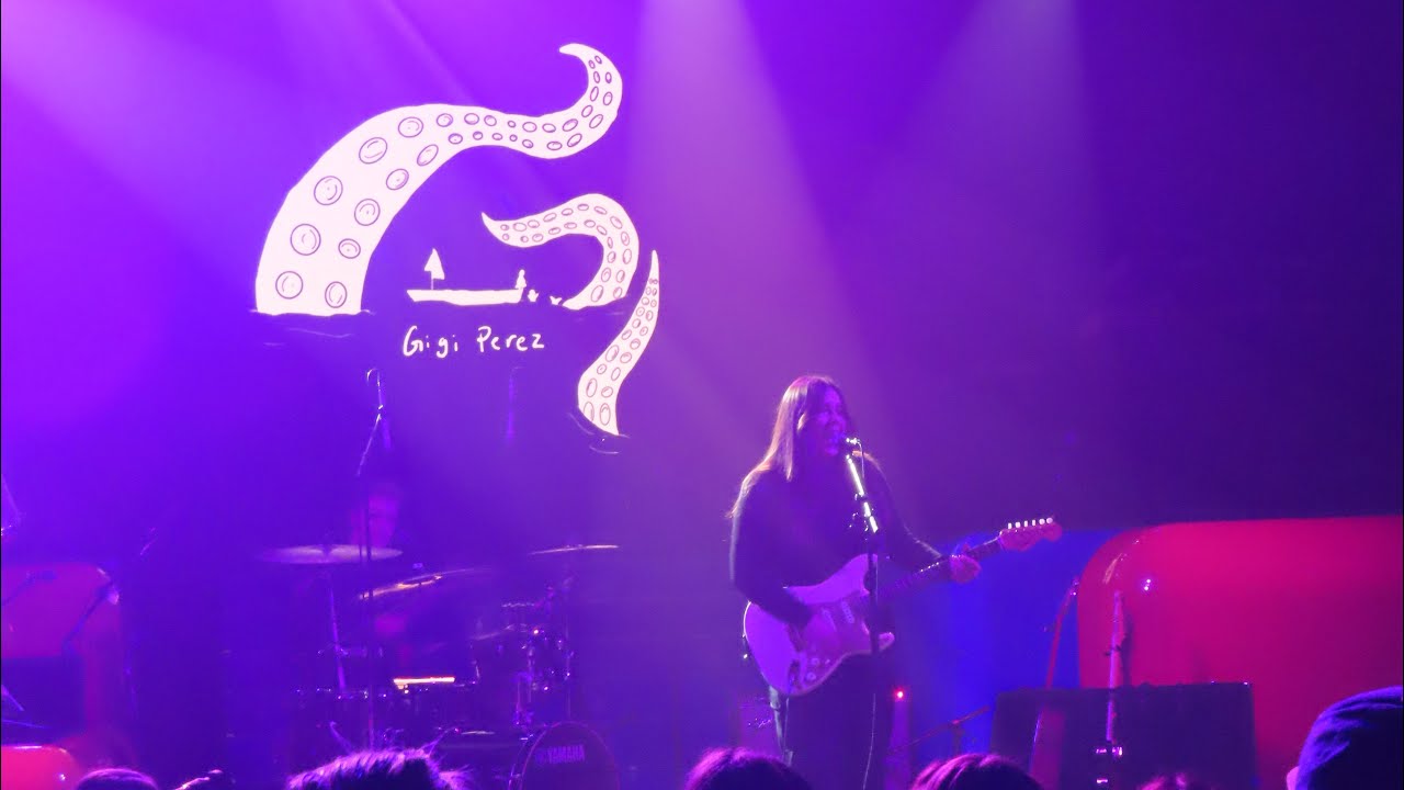 Gigi Perez - Sailor Song - Live at College Street Music Hall 11/30/24