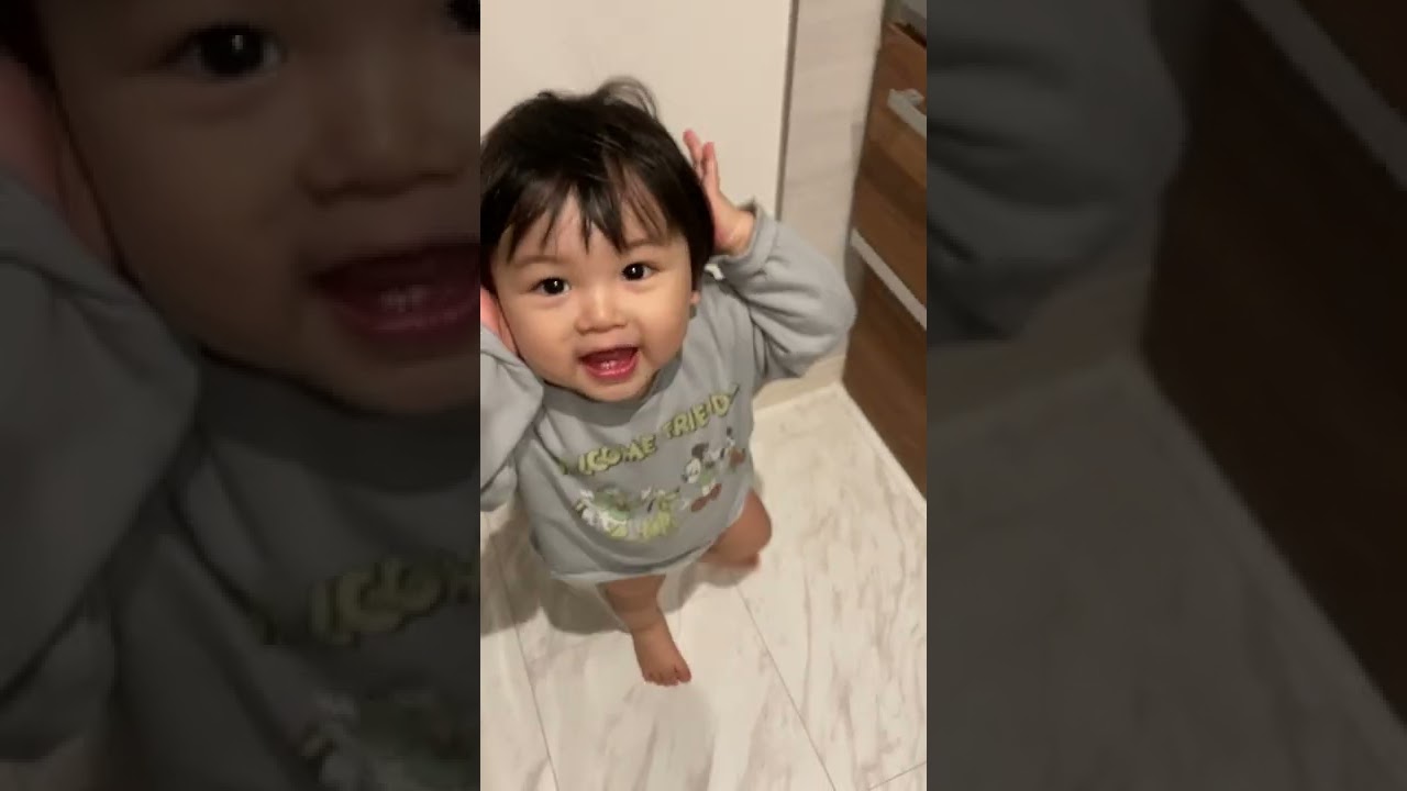 1歳2ヶ月のナイトルーティーン：1つ服を着たら走って逃げる