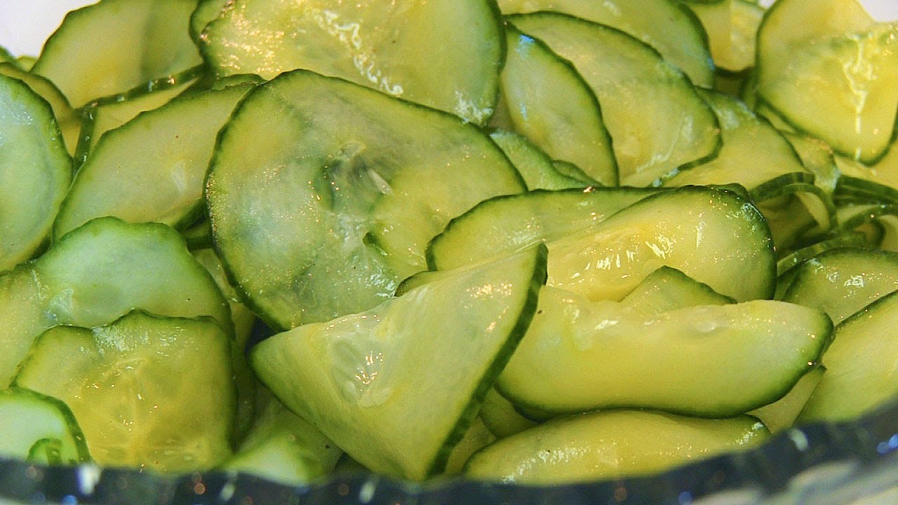 Betty's Old-Fashioned Cucumber Slices