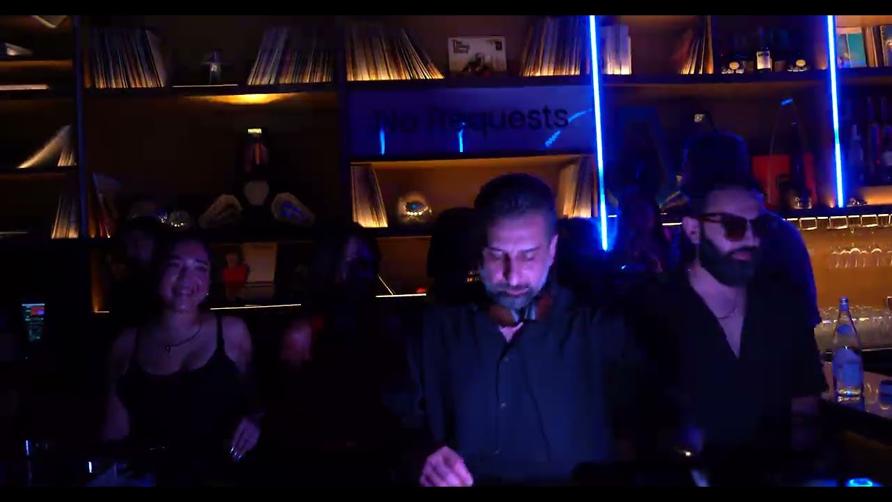 Kade B Live at VNYL HiFi DXB