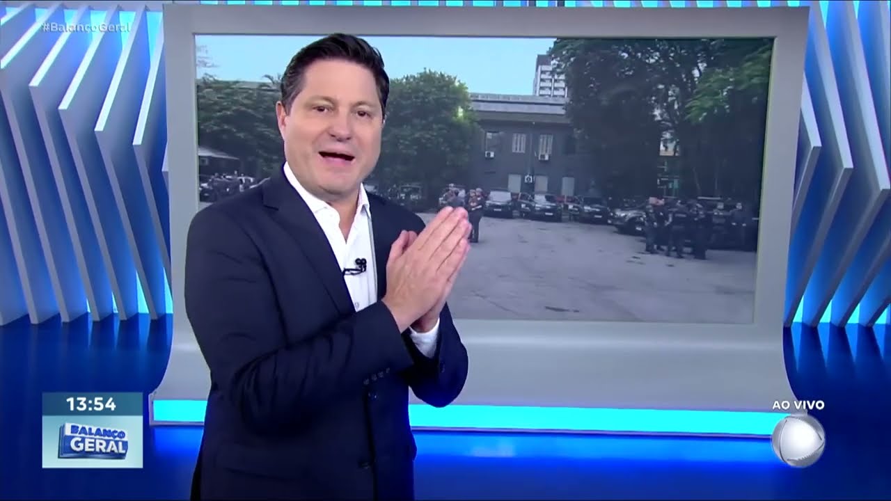 Polícia faz megaoperação contra tráfico de drogas em Santos,no litoral de São Paulo