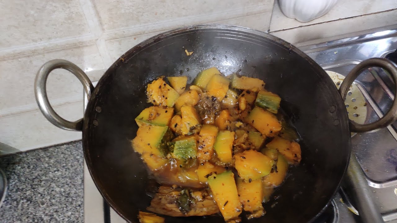 कद्दू की खट्टी मीठी शब्जी