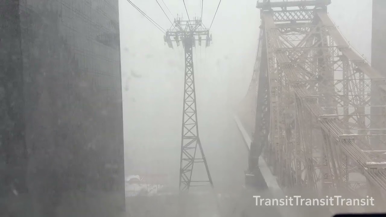 NYC Roosevelt Tram - Snow storm 25 Jan 2026.  Storm Fern.  New York City.  NYC Blizzard 