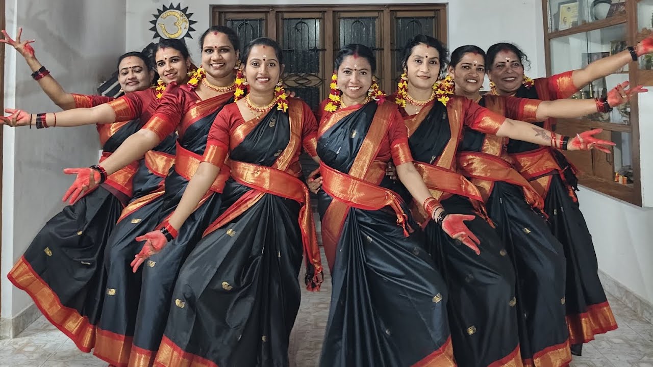 #Folk Dance Magic#Beautiful black &red  vibes 🖤❤️  കറുപ്പണിഞ്ഞ സുന്ദരി അമ്മമാരുടെ തകർപ്പൻ പ്രകടനം 🔥