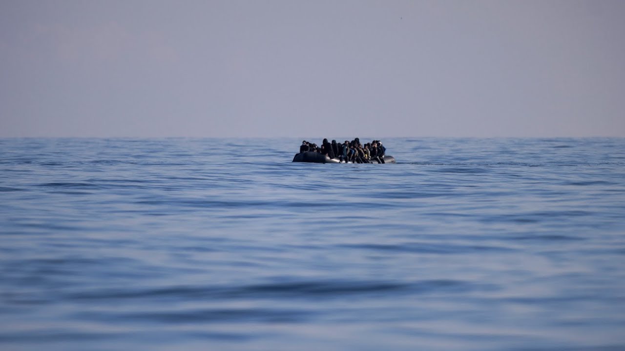 Sur les plages du Nord, des migrants de plus en plus violents contre les forces de l’ordre