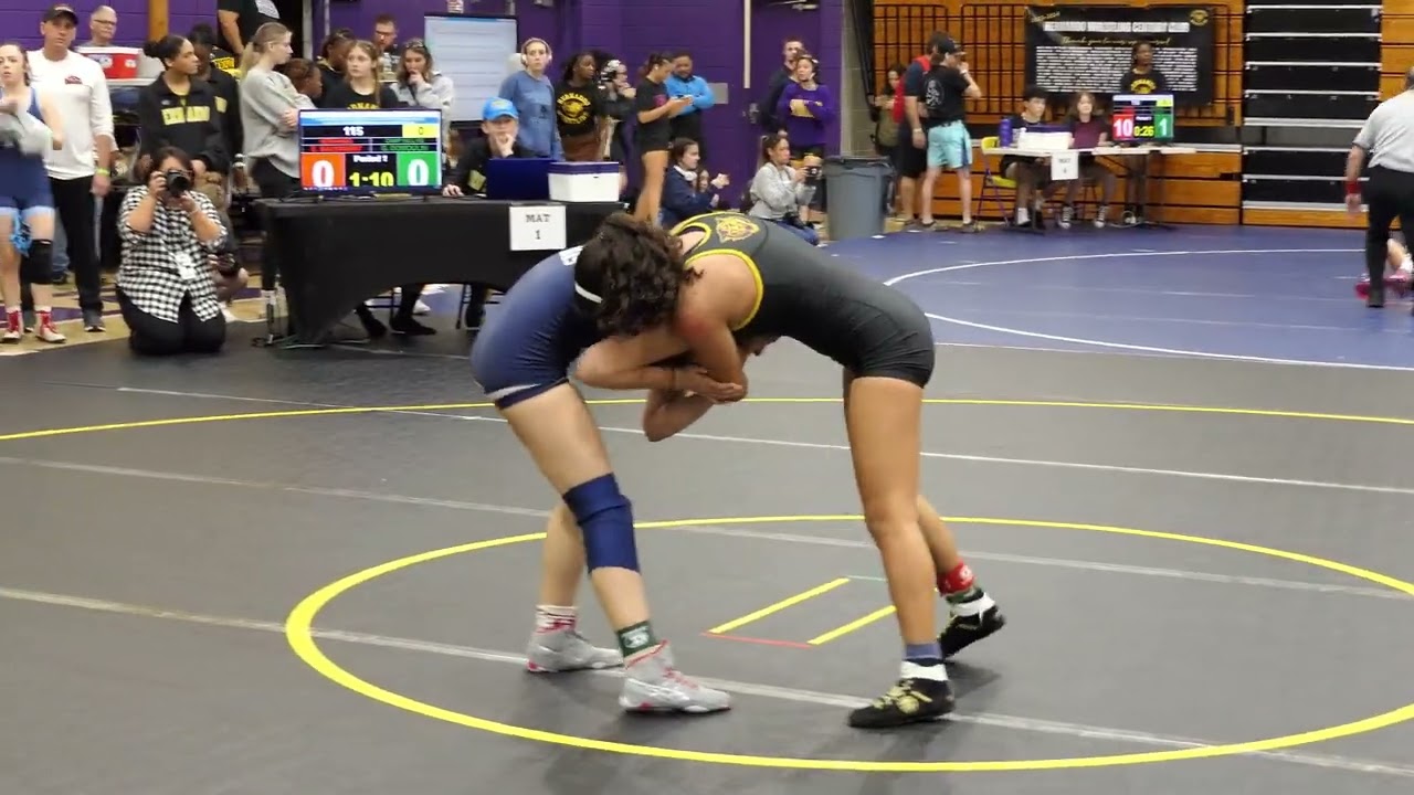 Emma Bauknight vs Pennsylvania in Epic high School Wrestling Match.   Double injury, who wins?