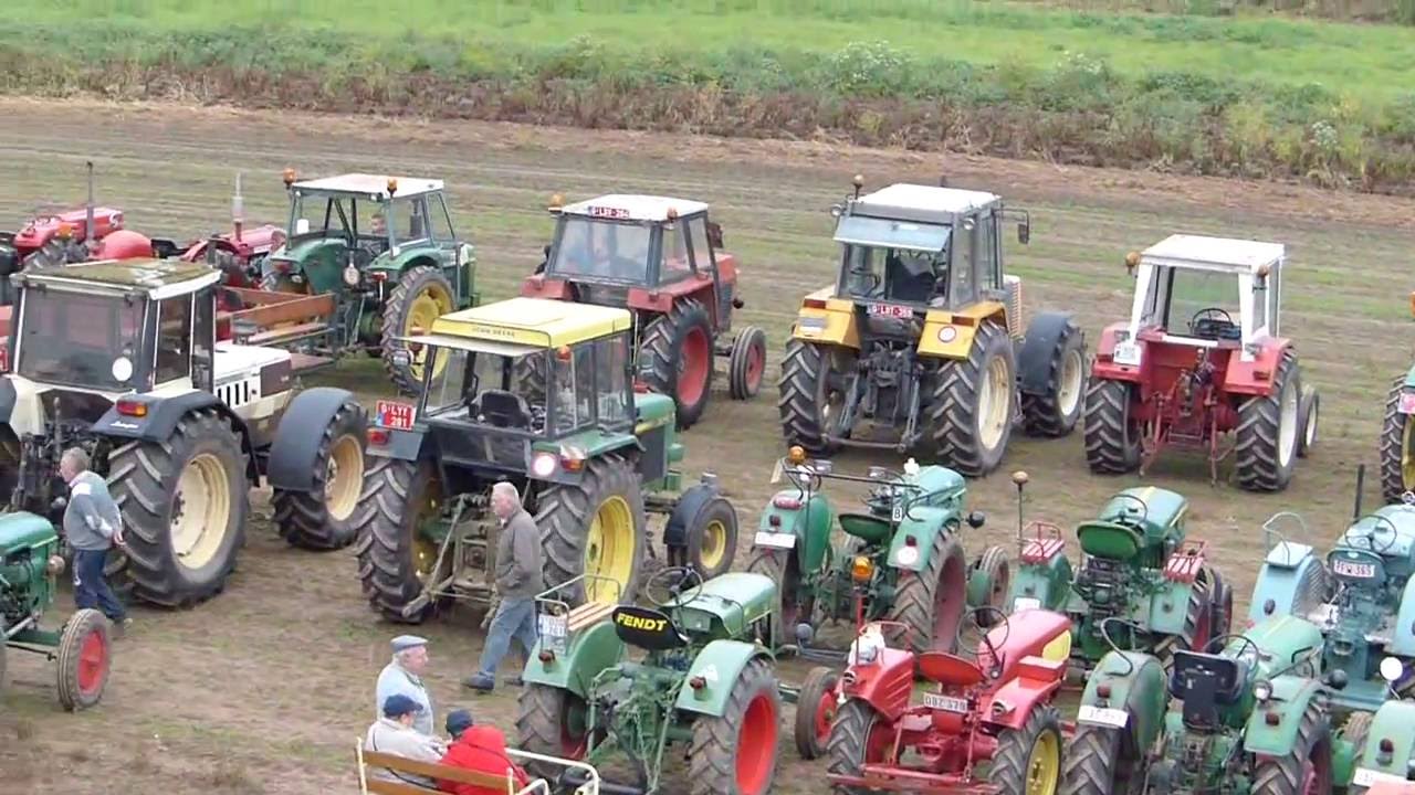 Vieux tracteurs Jandrenouille septembre 2015