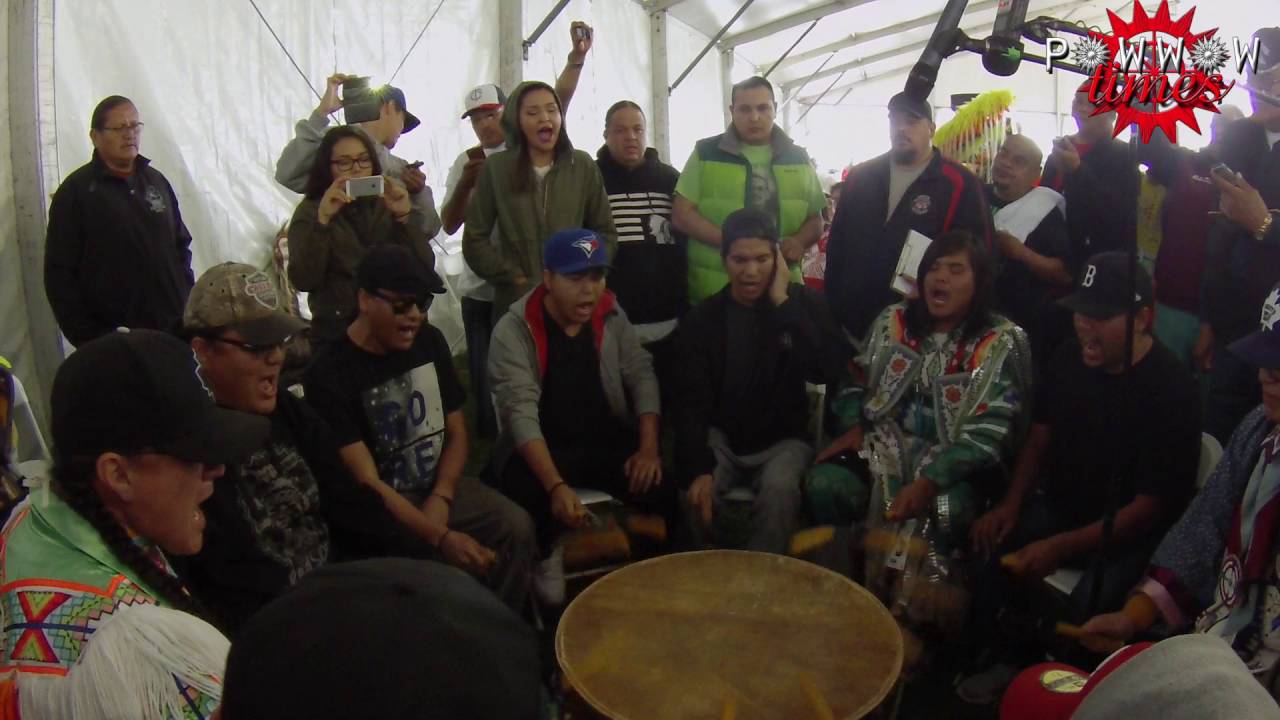 Blackstone Singers Wicked Side Step Song @ Thief River Powwow 2016