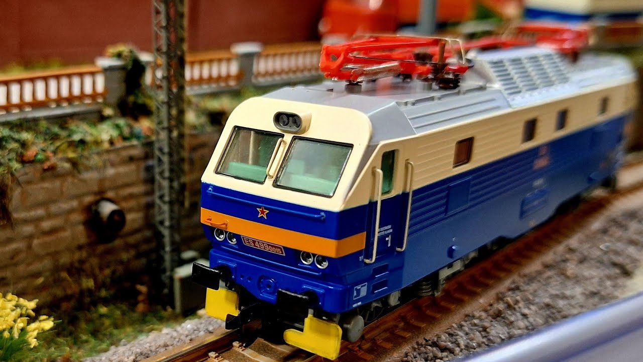 Mega Investitionspaket bewilligt | Hilfe, die Tschechen kommen! | TT Modellbahn | mtb - Piko - Roco