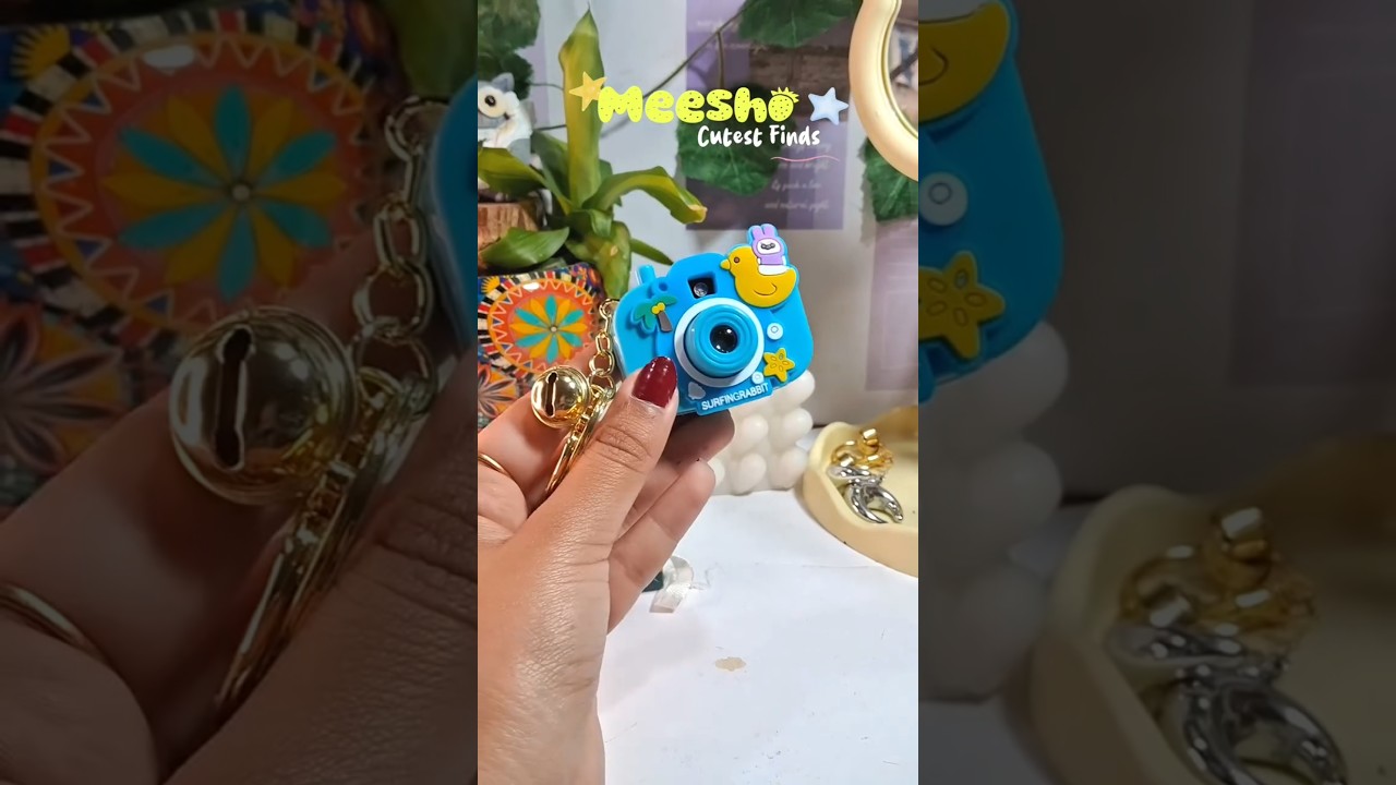 Camera Keychain With Projector 💫✨🌷 #tranding #shorts #keychain #projector #camera #cute