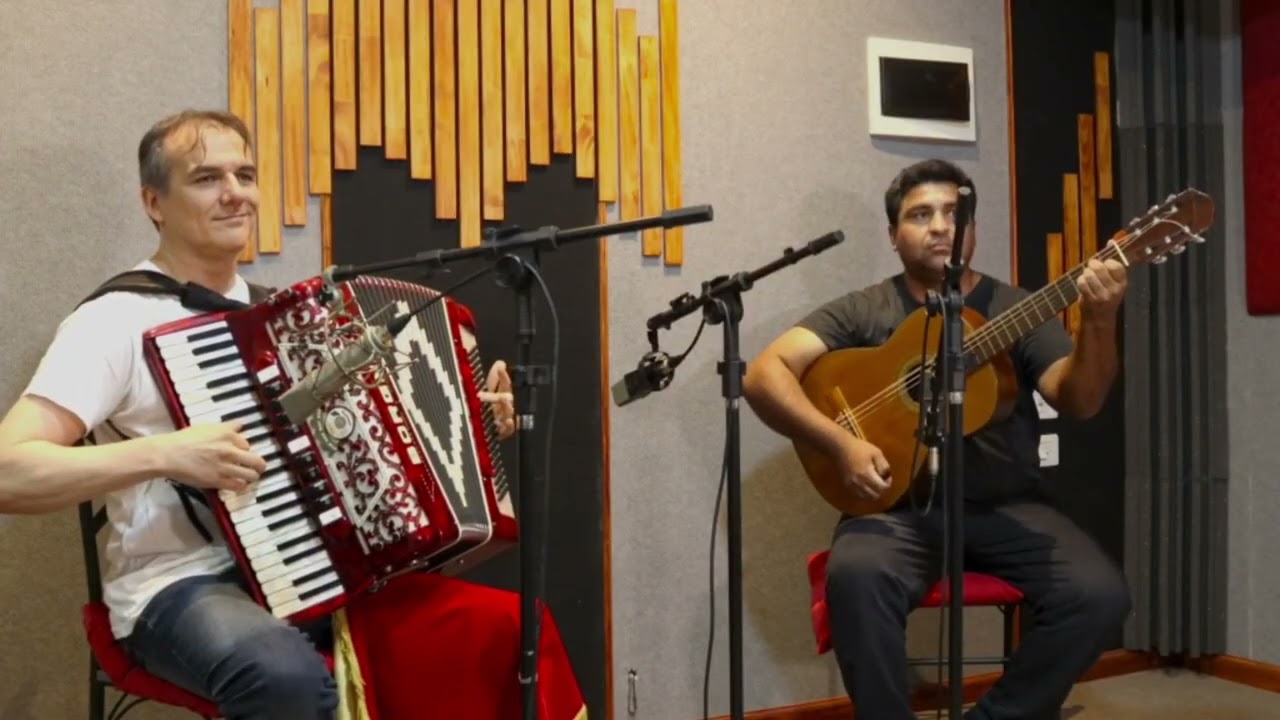 DANIEL FRANICH - Interpreta: Raíz Litoral, Despertar Argentino, A Juan Franich. 
