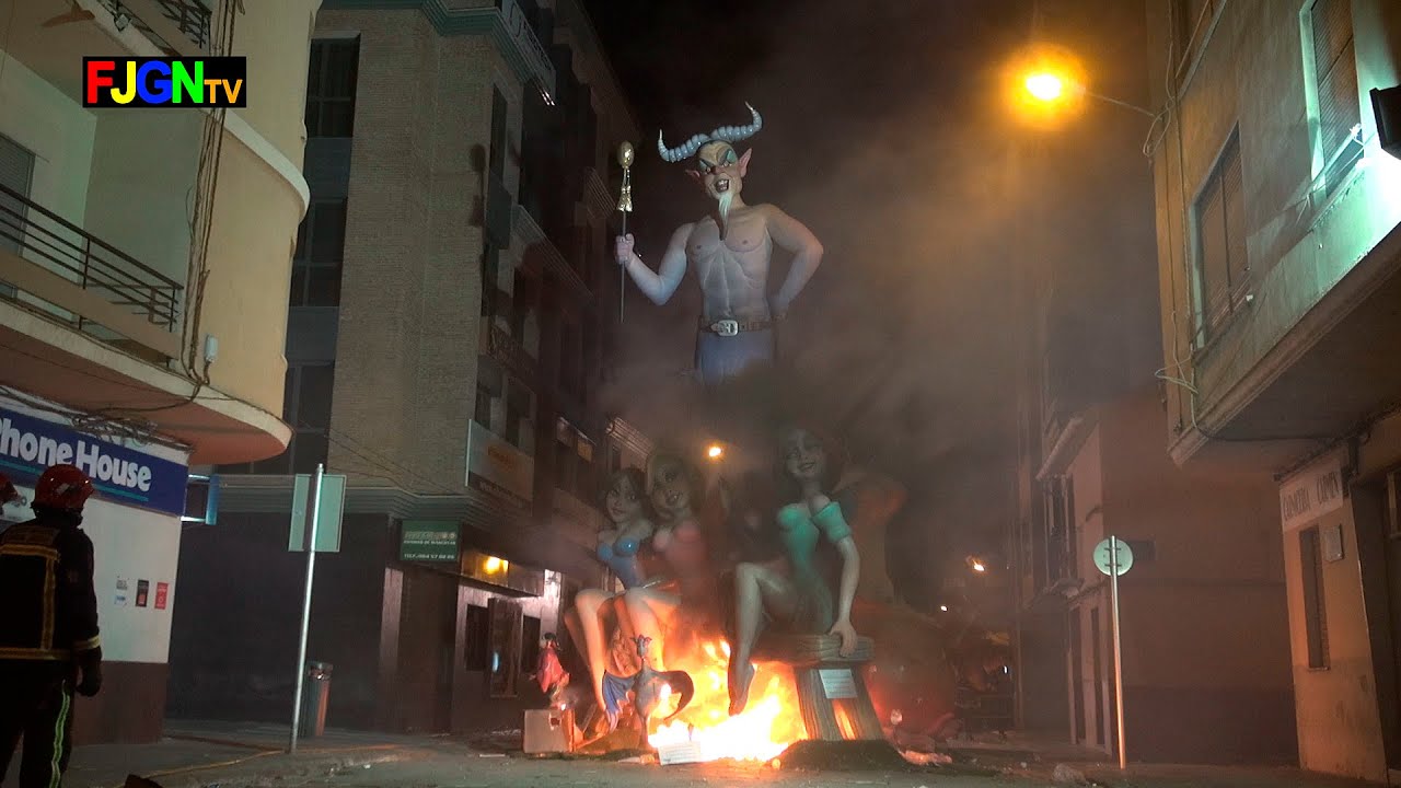 Crema Fallas 2015 - Falla Escorredor - Burriana (19-03-2015)