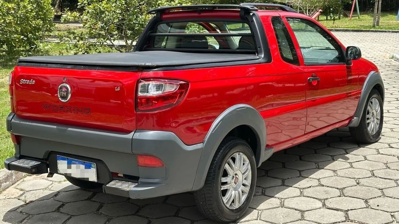 FIAT STRADA À VENDA A PARTIR DE 13 MIL