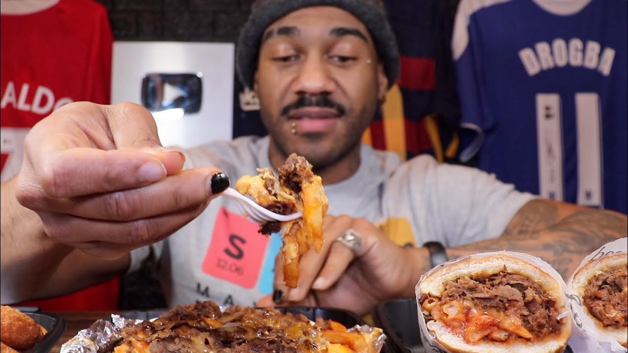 Is This The Best Late Night Deli?!