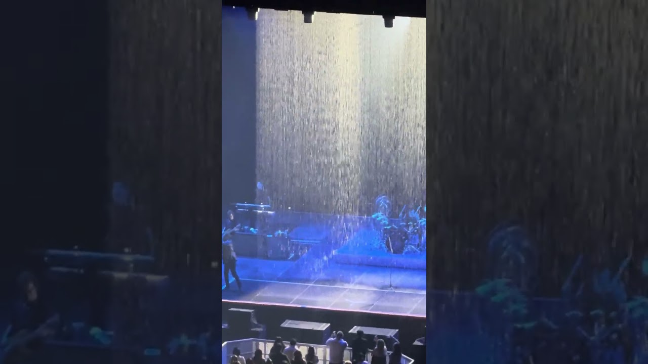 No Ha Parado de Llover by Mana, LIVE @ Frost Bank Center in San Antonio, Tx