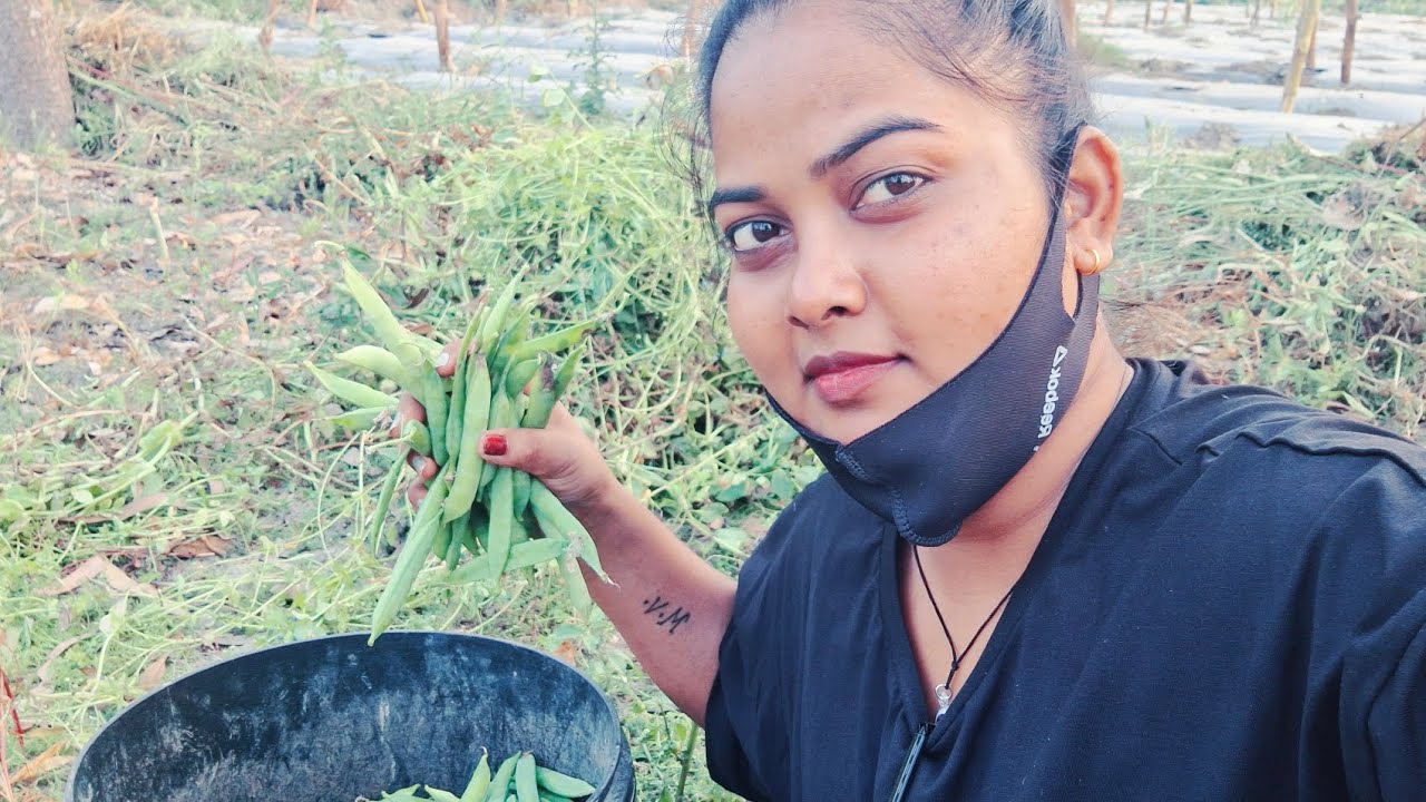 लखनऊ से मीता जी आई फैमिली के साथ में मस्ती हुई खेत में  || MeetaVerma ||