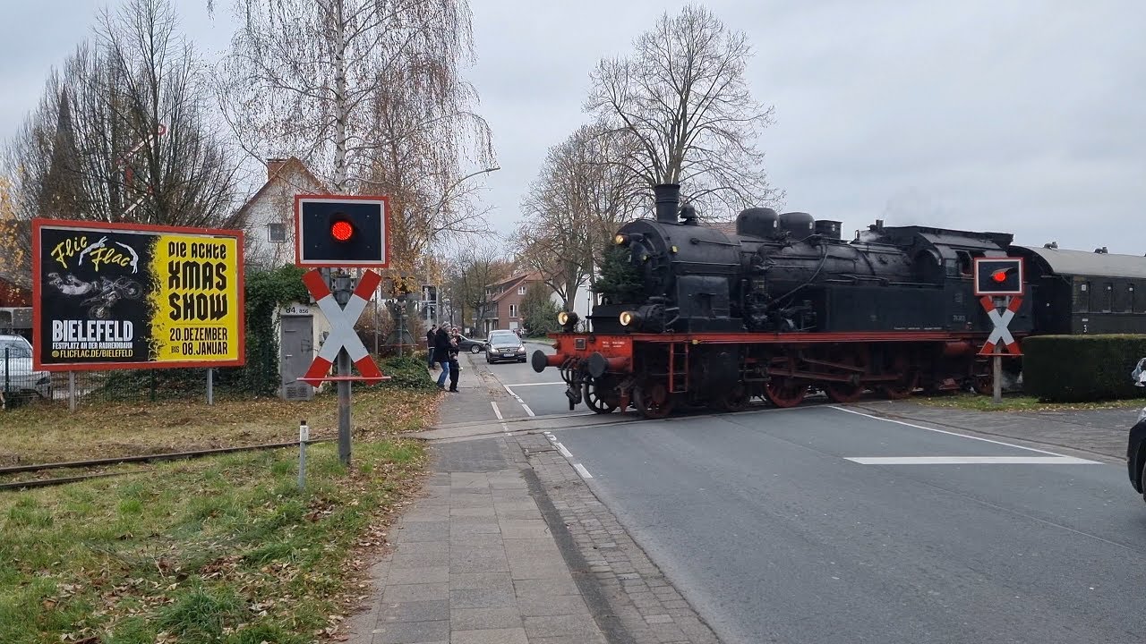 Blinklicht BÜ mit Wecker in Kaunitz
