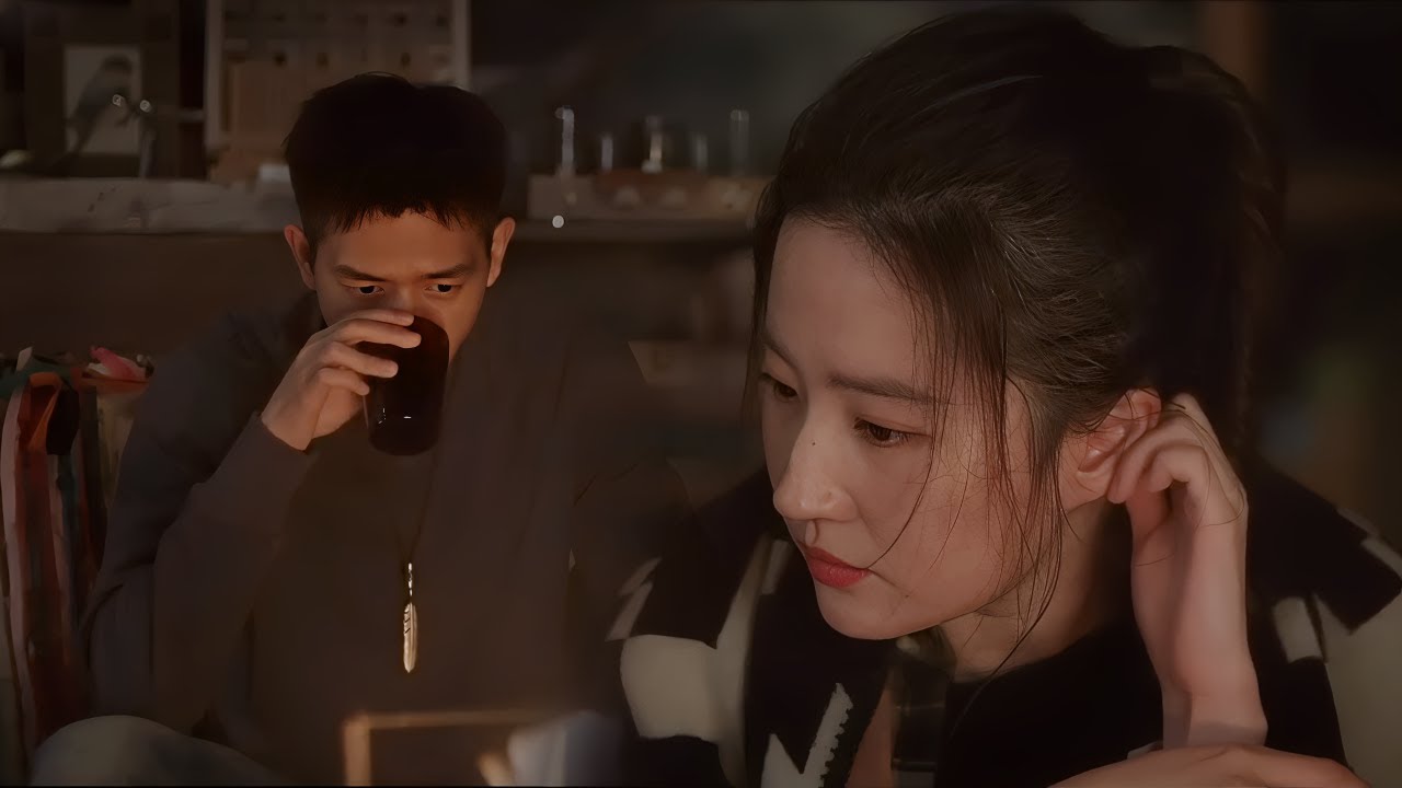 刘亦菲超市偶遇情敌！素面朝天美到对方失语，收获一个小迷妹❤️ #刘亦菲 #李现 #drama #去有风的地方