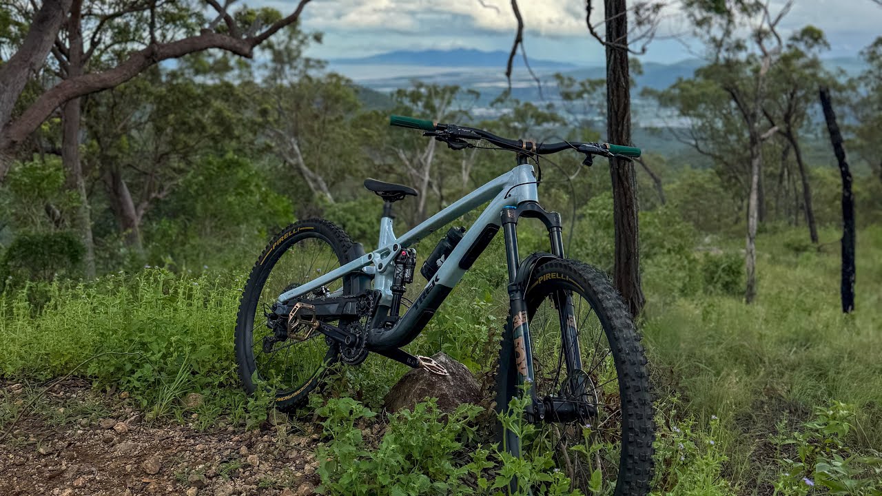 First Ride of 2026 | Mt Stuart Downhill Track Townsville 
