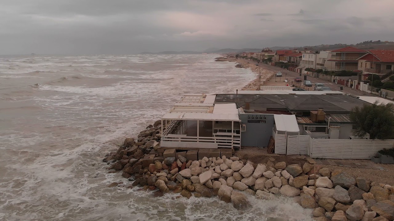 Mareggiata 8 Ottobre in 4K - Lungomare Marina di Montemarciano #devastazione #mareggiate #pericolo