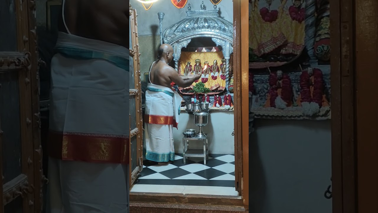 aaiye dekhe humare aashram me अन्नकूट ki aarti kaise hoti hai