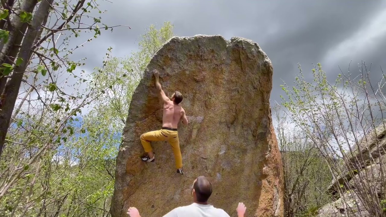 BoulderAddicts Cap.67 Boulder Targasonne