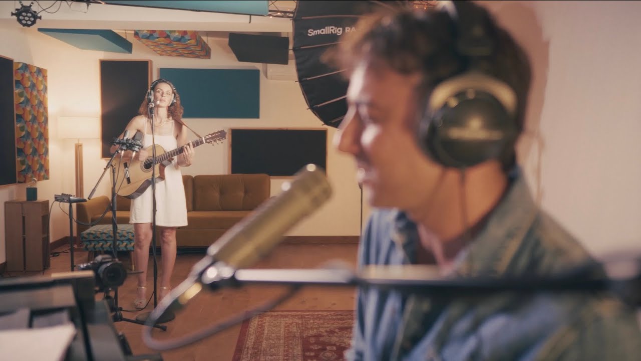 Bright Lights Big City - Soul & Mates Piano Guitar