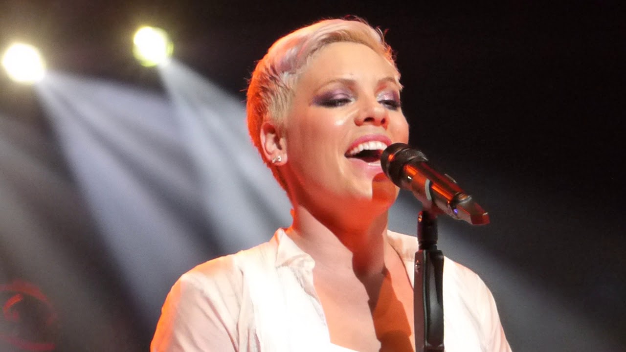 14/19 P!nk - I Am Here (Acoustic) @ John Paul Jones Arena, Charlottesville, VA 4/19/18