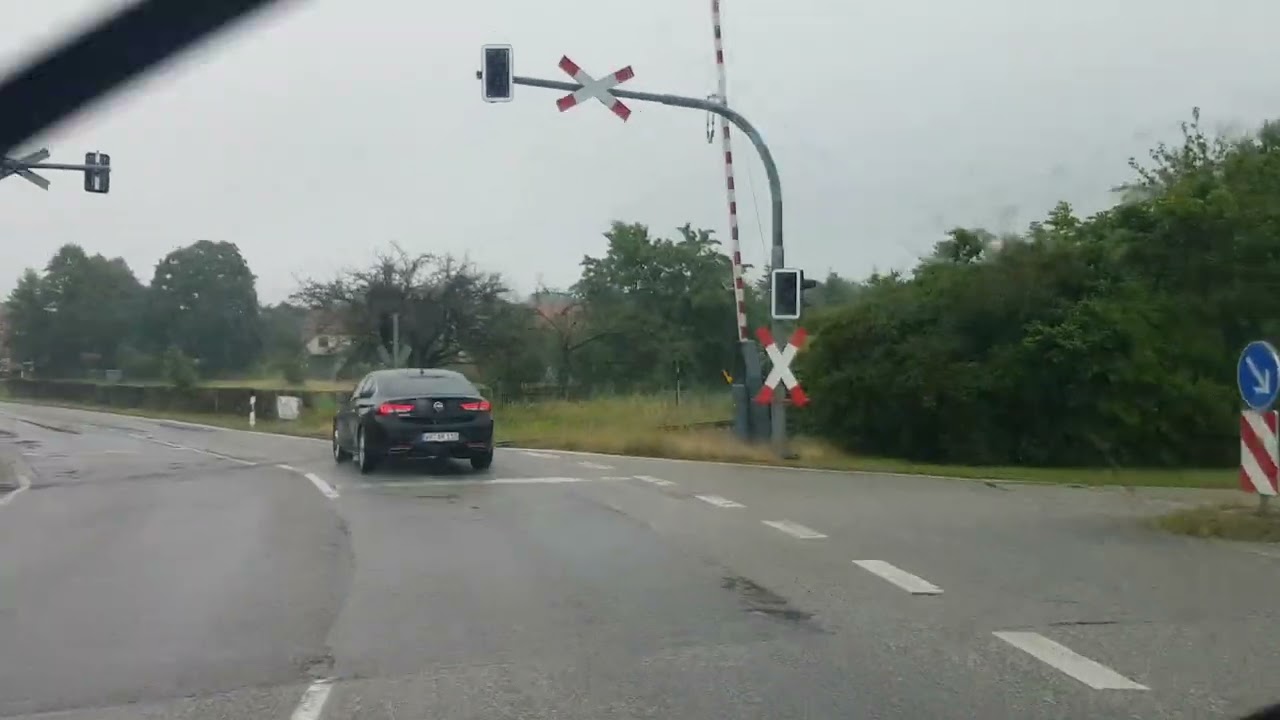 Fahrt von Ilsenburg nach Wernigerode im Landkreis Harz  im Bundesland Sachsen-Anhalt