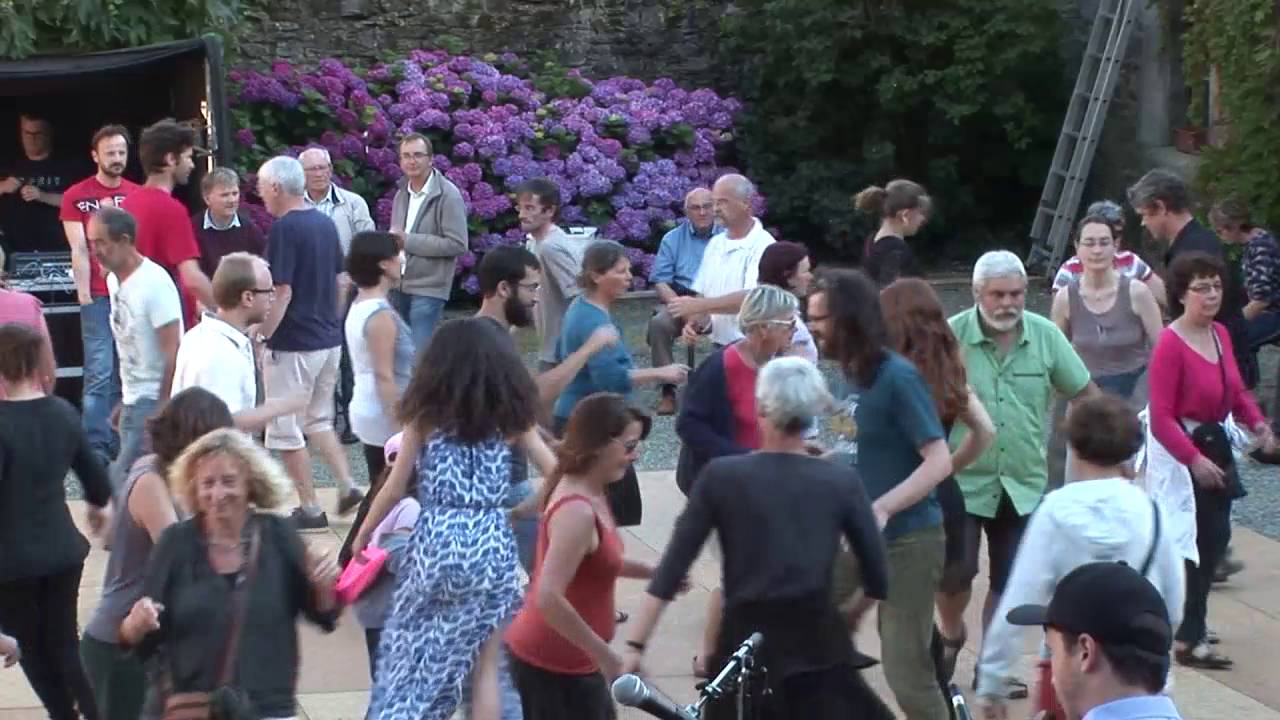 Leçon de bourrée d'Auvergne -- Assembllées Galèzes 2016